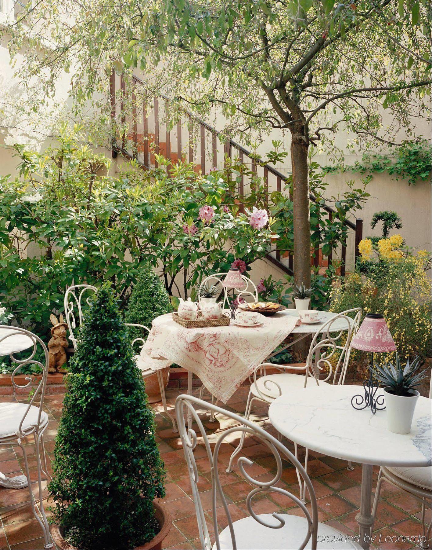Hotel La Residence Du Berry Versailles Restaurant photo